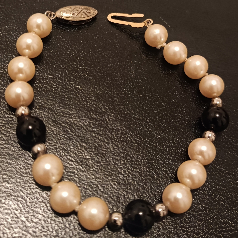 Classic Pearl and Black Bead Bracelet - Elegant Women's Jewelry